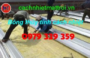 Bông thuỷ tinh có bạc chống nóng mái tôn 