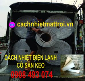 MÚT XỐP CÁCH NHIỆT CÓ KEO DÁN