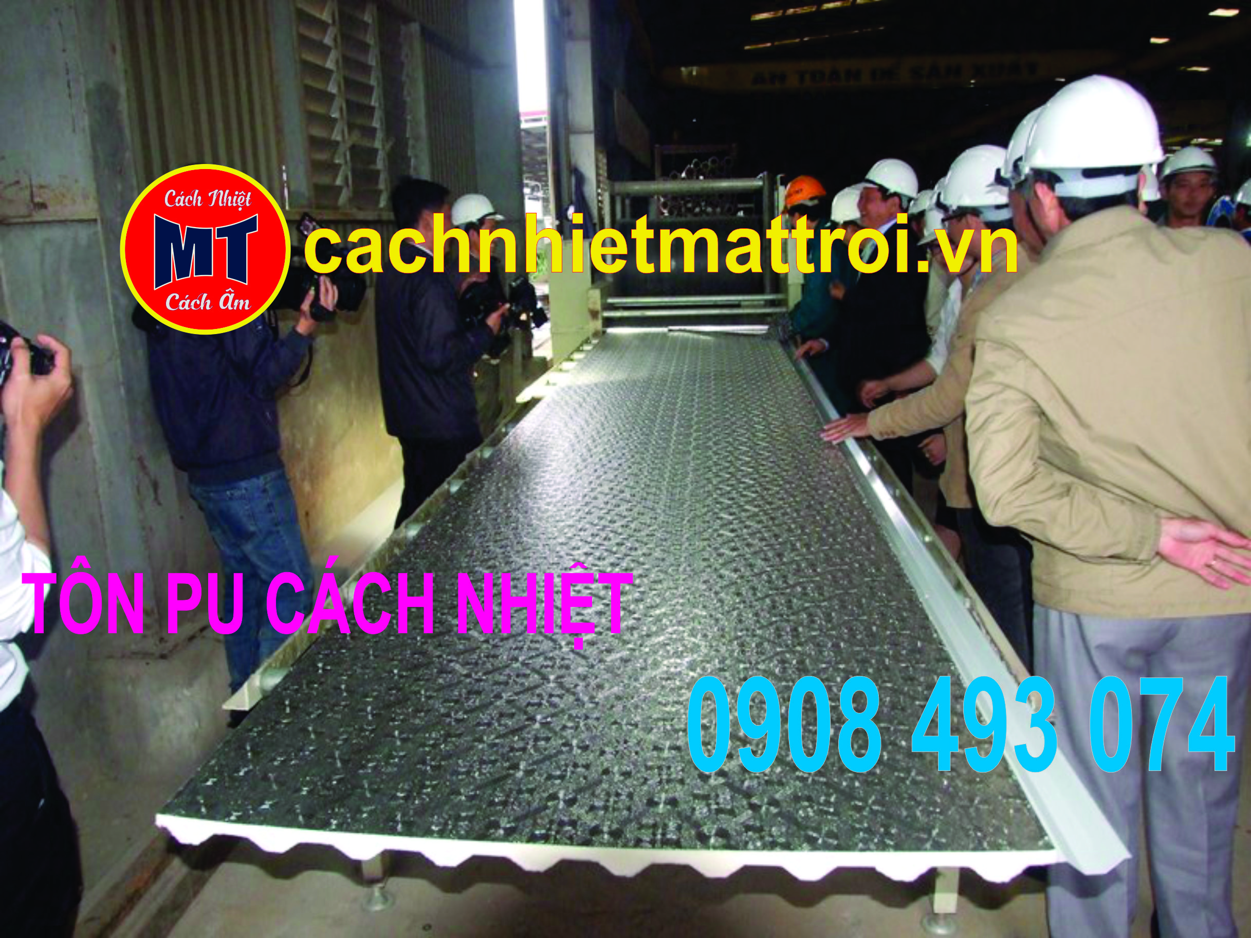 Tấm lợp cách nhiệt PU 1 mặt tôn 1 mặt giấy bạc